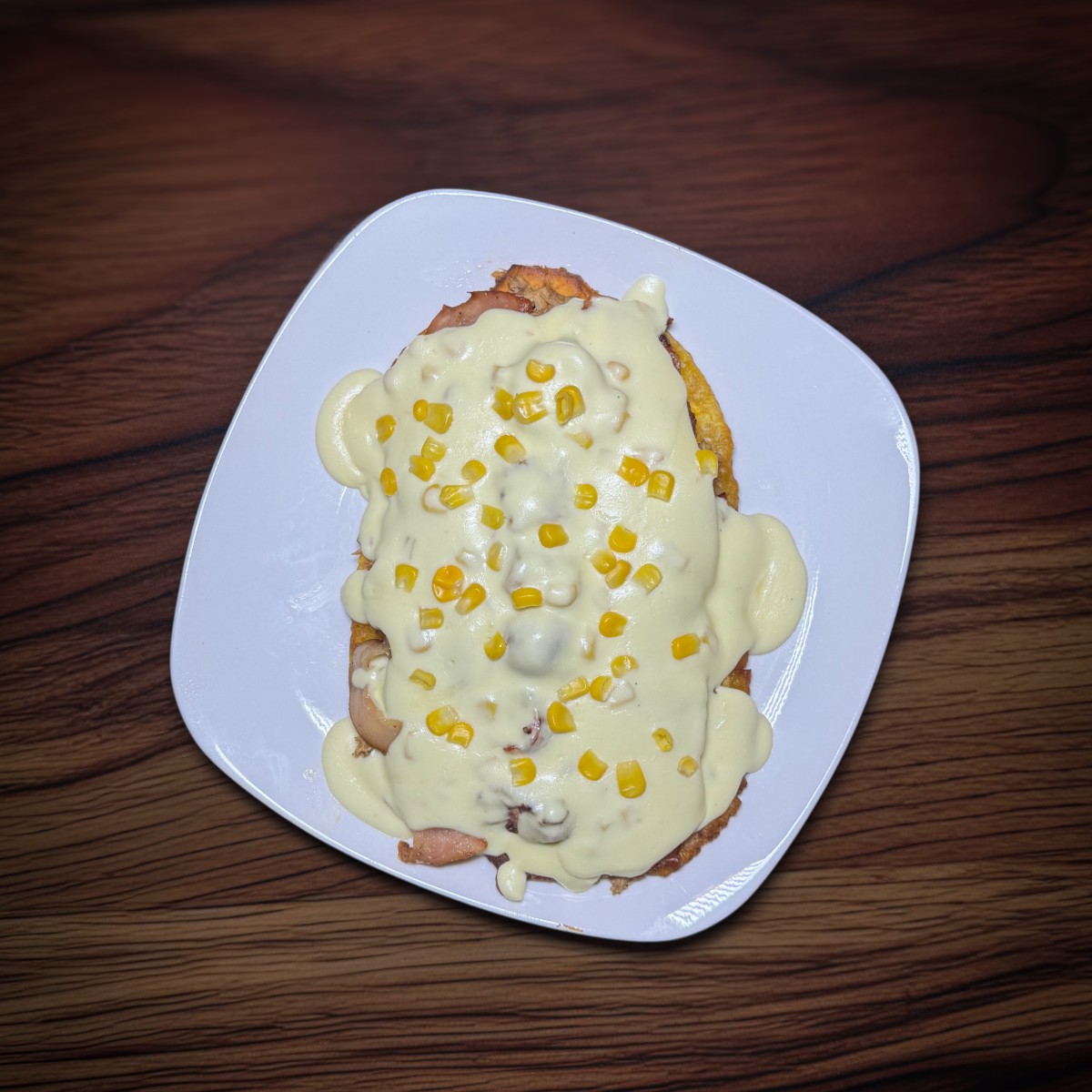 Chicken-stuffed patacon